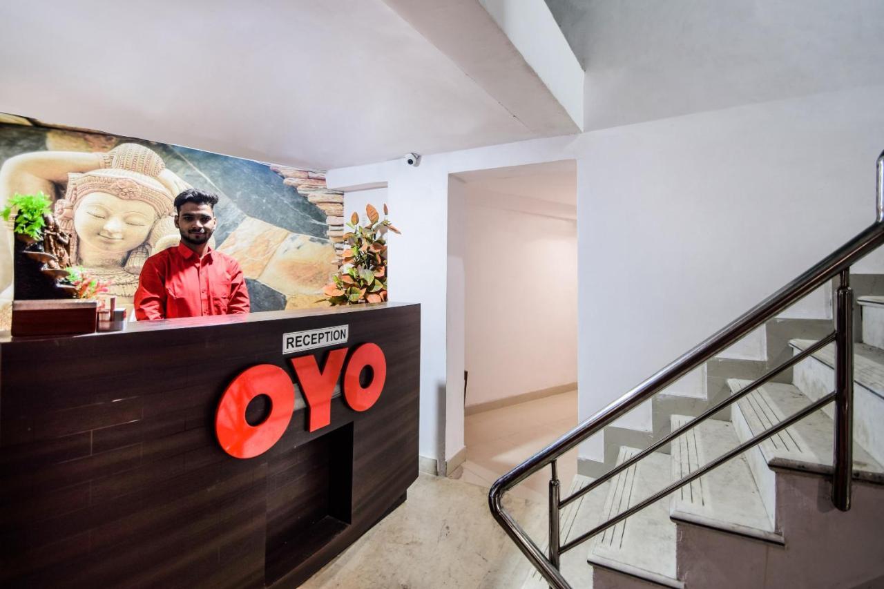 Oyo 23296 Hotel Quality Time Ουνταϊπούρ Εξωτερικό φωτογραφία